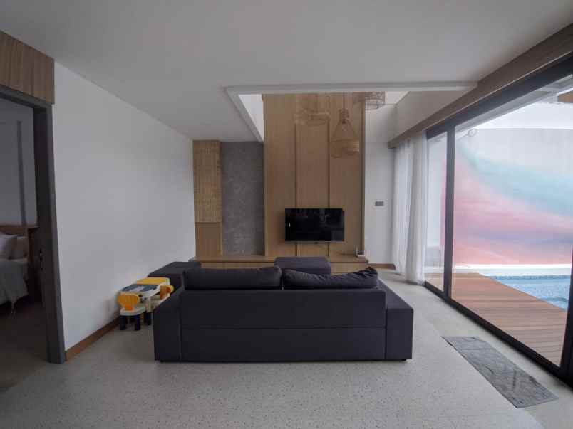 dijual rumah cigadung