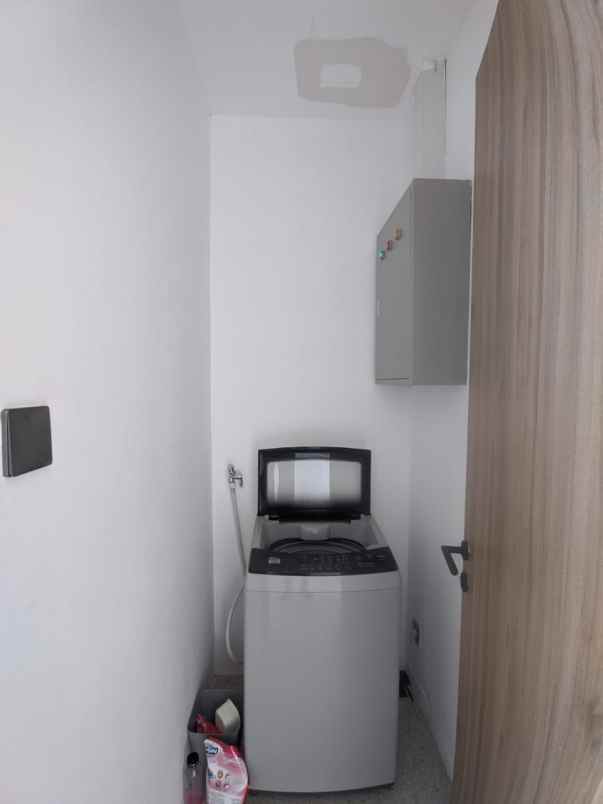 dijual rumah cigadung