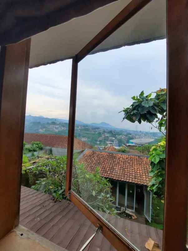dijual rumah cigadung