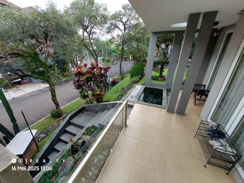 dijual rumah cigadung kota bandung jawa