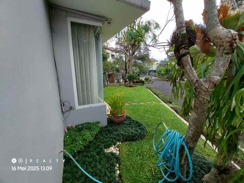 dijual rumah cigadung kota bandung jawa