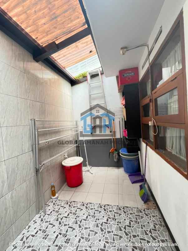 dijual rumah cihanjuang