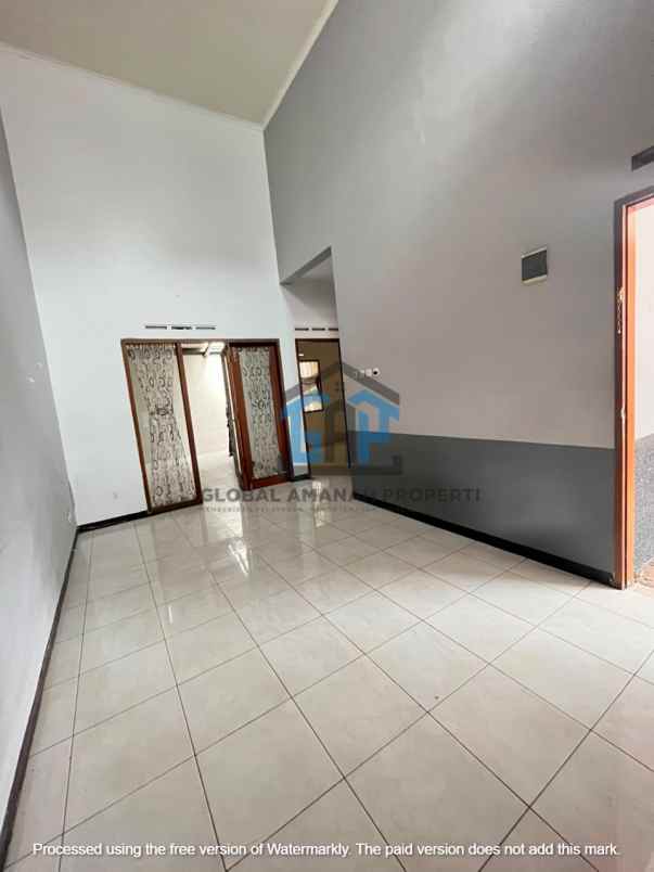 dijual rumah cihanjuang