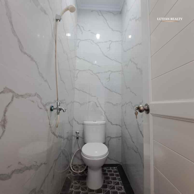 dijual rumah cilandak