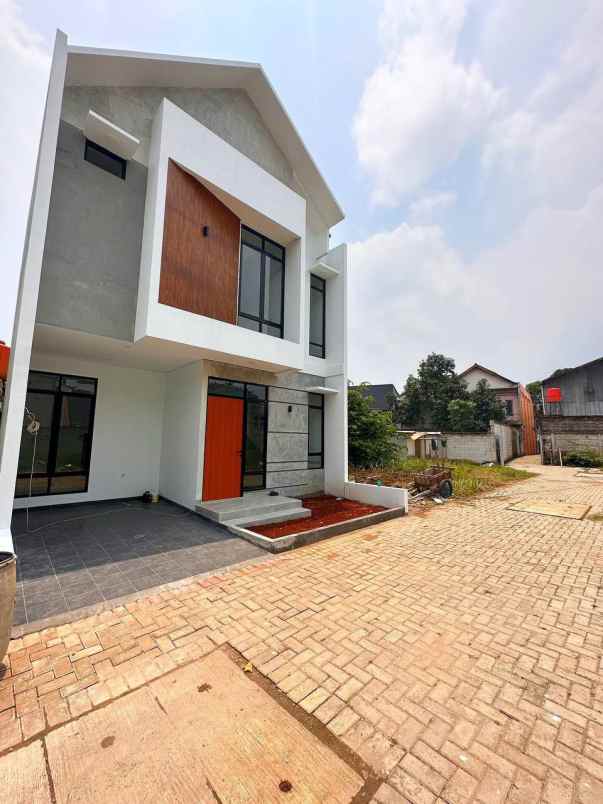 dijual rumah cilangkap