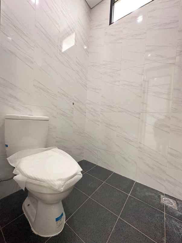 dijual rumah cilangkap