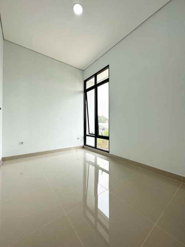 dijual rumah cilangkap