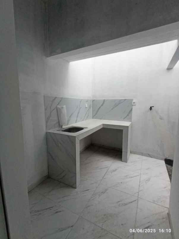 dijual rumah cilangkap