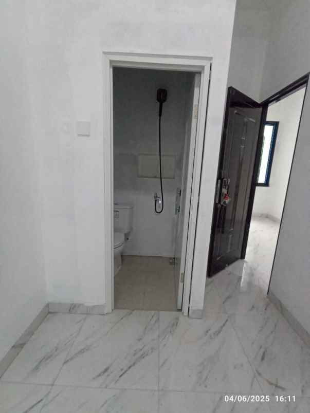 dijual rumah cilangkap