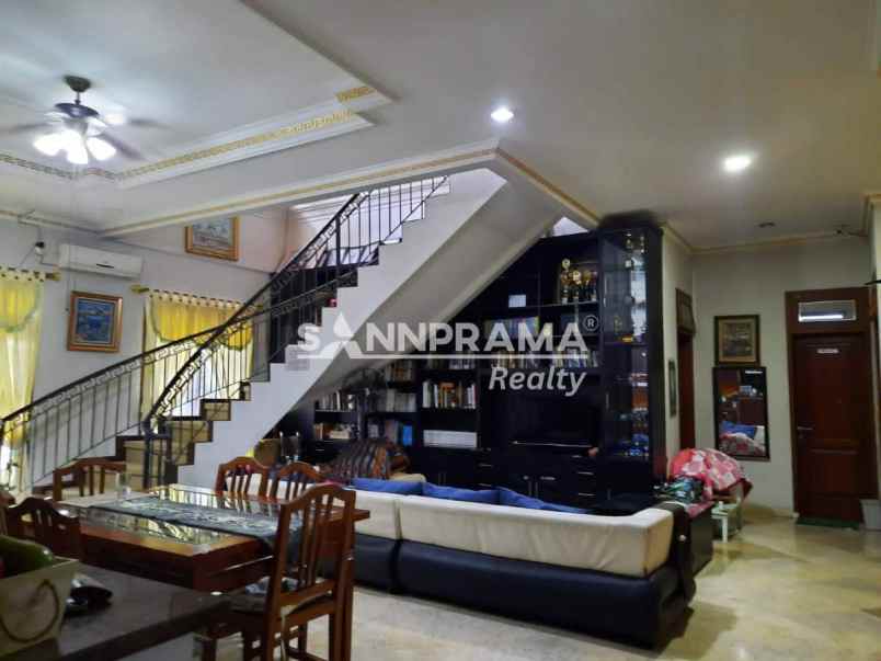 dijual rumah cinere cinere depok