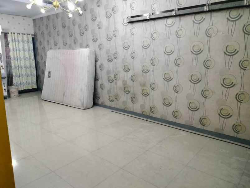 dijual rumah cipedak jagakarsa