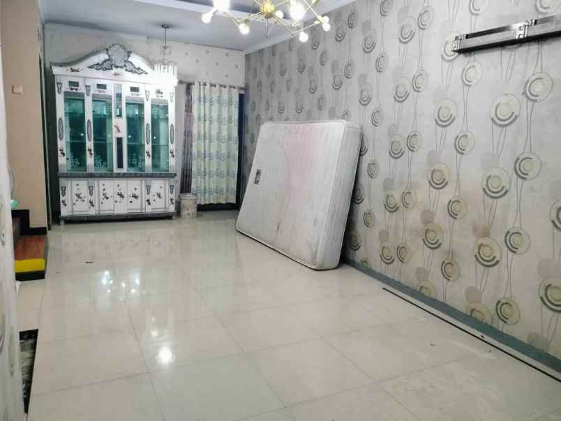 dijual rumah cipedak jagakarsa