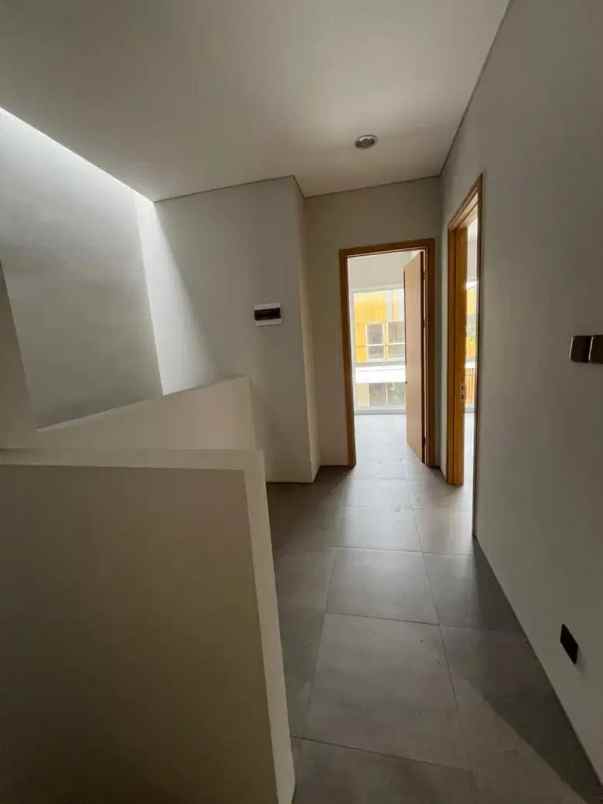 dijual rumah ciputat