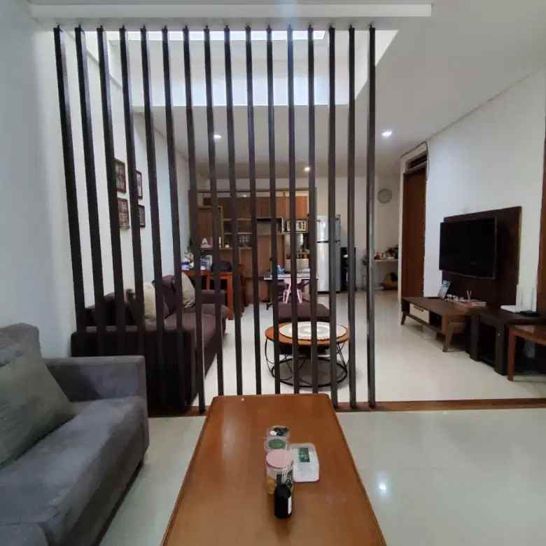 dijual rumah ciputat serua