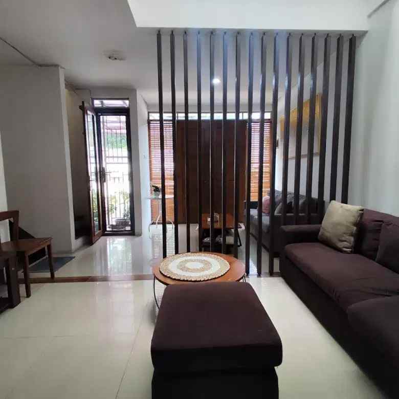 dijual rumah ciputat serua