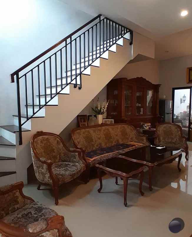 dijual rumah cirendeu ciputat timur