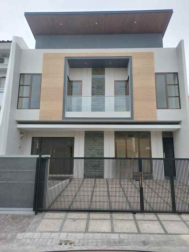 dijual rumah citraland international