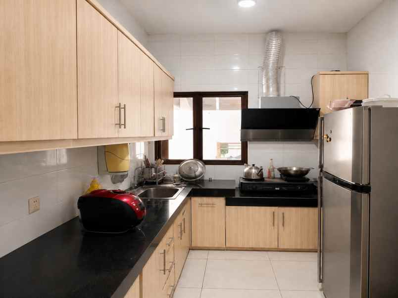 dijual rumah cluster alamanda jgc
