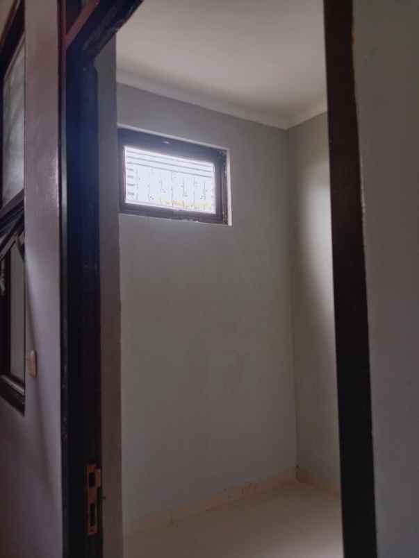 dijual rumah cluster edelweis