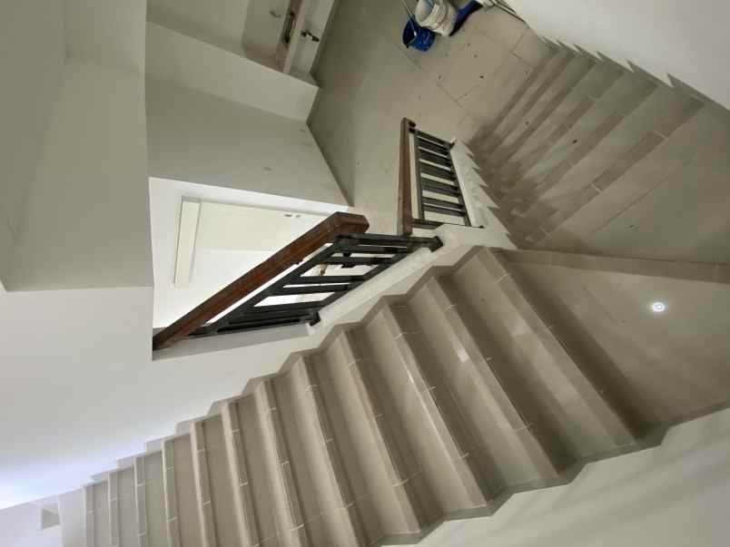 dijual rumah cluster edison scientia