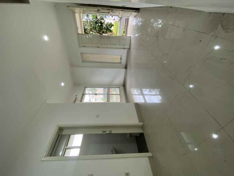 dijual rumah cluster edison scientia