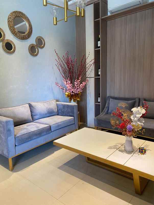 dijual rumah cluster sutera feronia