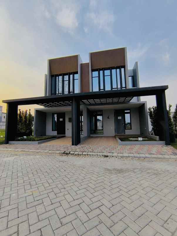 dijual rumah darmo graha residence