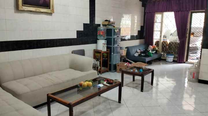 dijual rumah darmo harapan