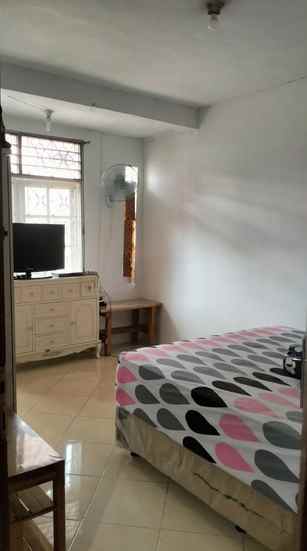 dijual rumah darmo harapan