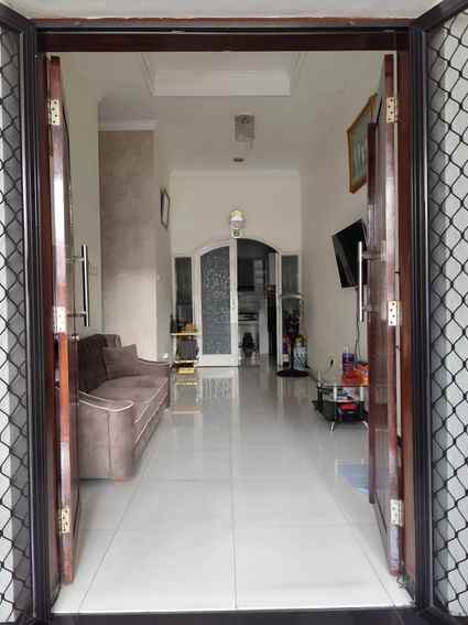 dijual rumah darmo indah