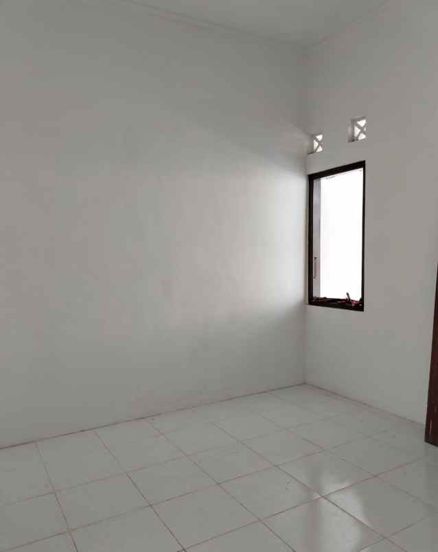 dijual rumah dawet ringin