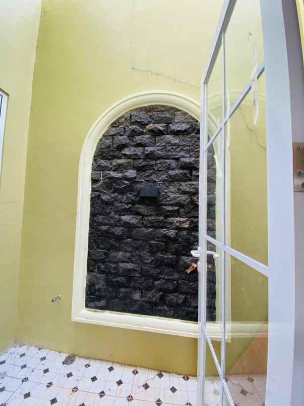 dijual rumah depan alun alun gdc depok