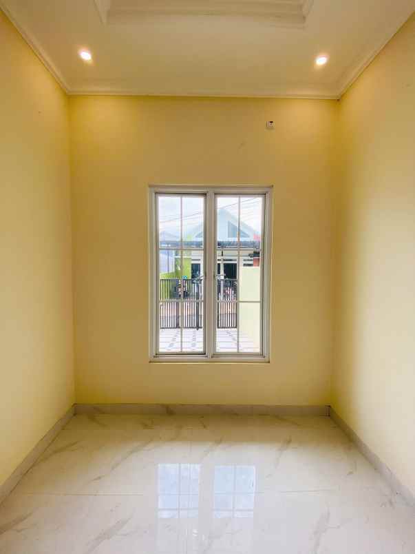 dijual rumah depan alun alun gdc depok