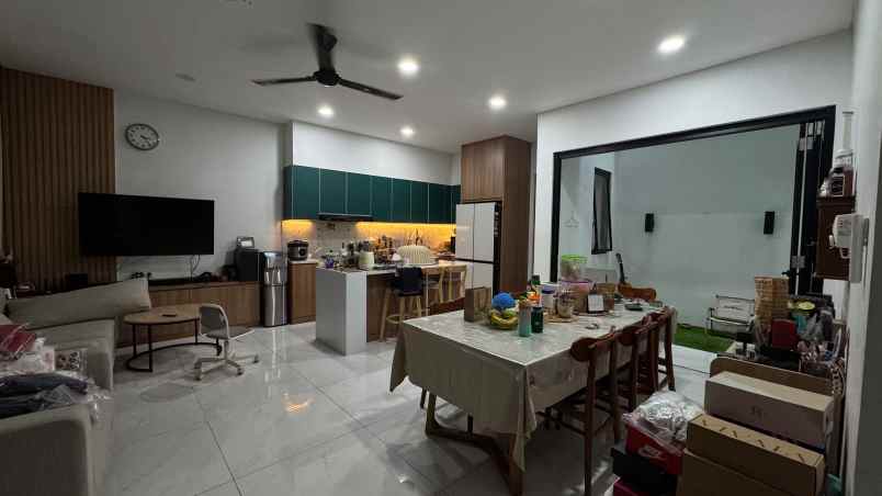 dijual rumah di komplek puri agung lestari beji depok