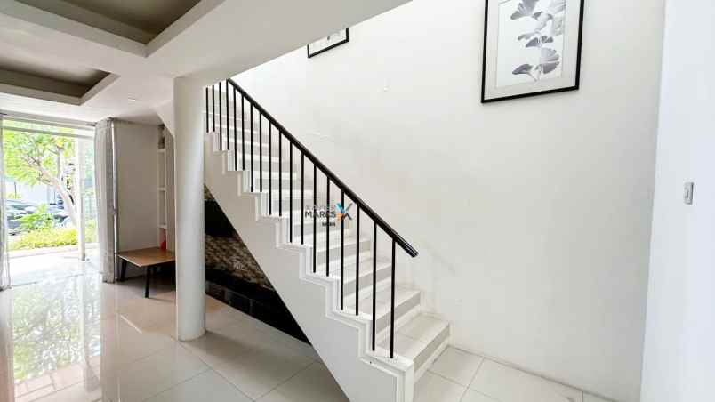 dijual rumah dian istana moca verbana