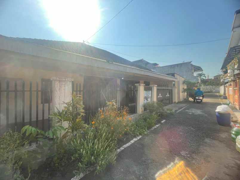 dijual rumah dinoyo lowokwaru kota malang
