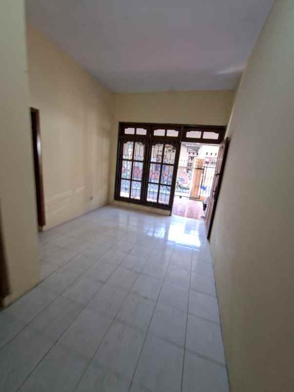 dijual rumah dinoyo lowokwaru kota malang