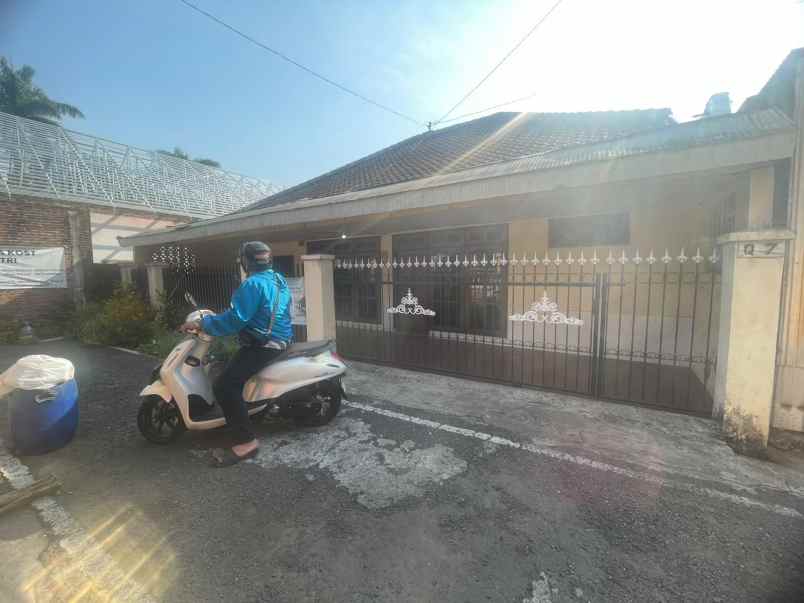 dijual rumah dinoyo lowokwaru kota malang