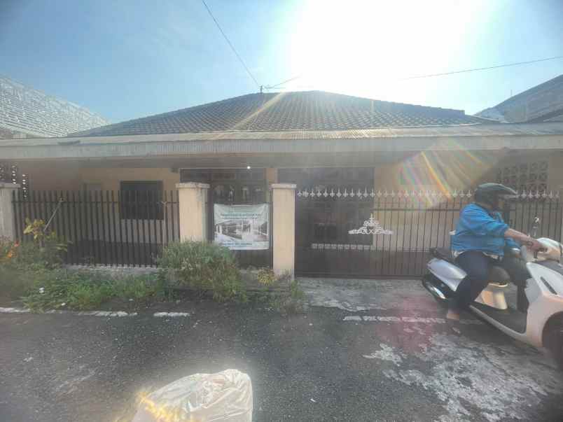 dijual rumah dinoyo lowokwaru kota malang