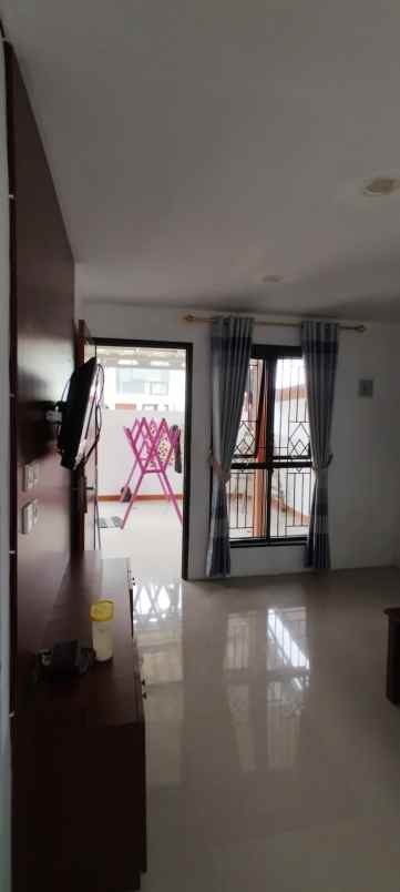 dijual rumah diover kredit rumah di