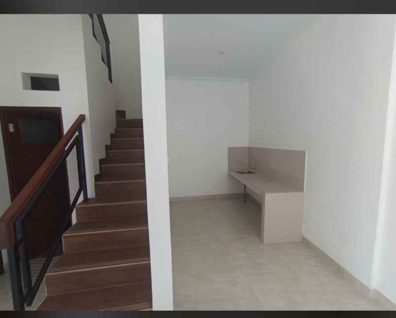 dijual rumah duren sawit