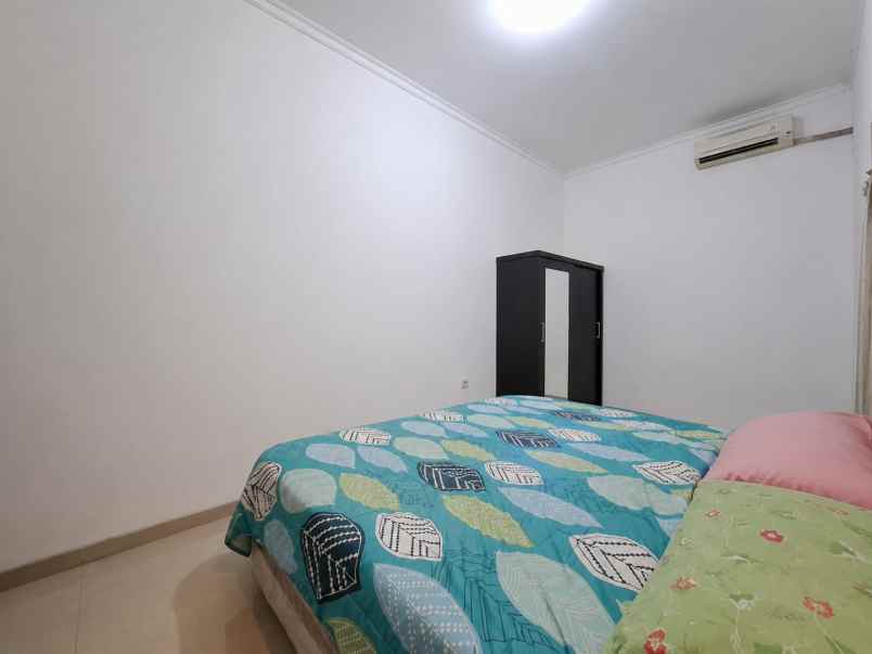 dijual rumah duren sawit jakarta