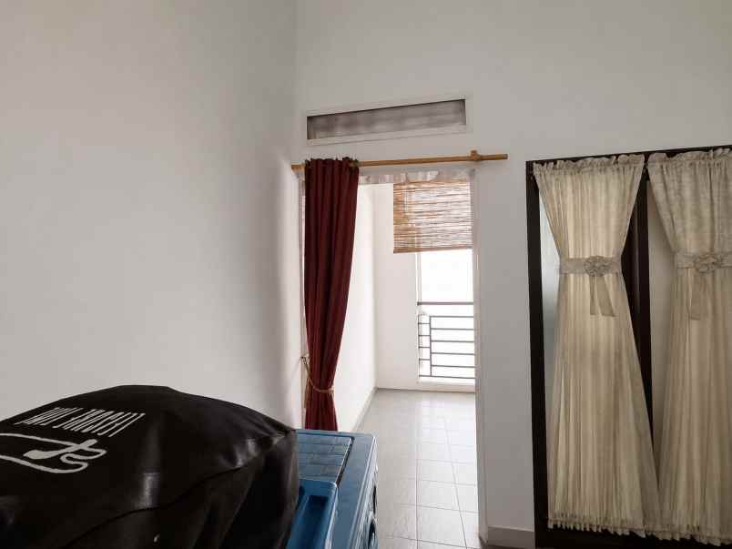 dijual rumah duren sawit jakarta