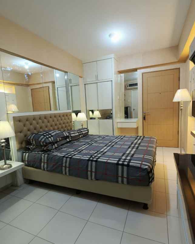 dijual rumah educity