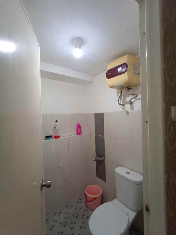 dijual rumah educity harvard