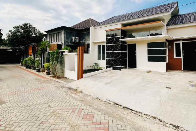dijual rumah gasem wulung