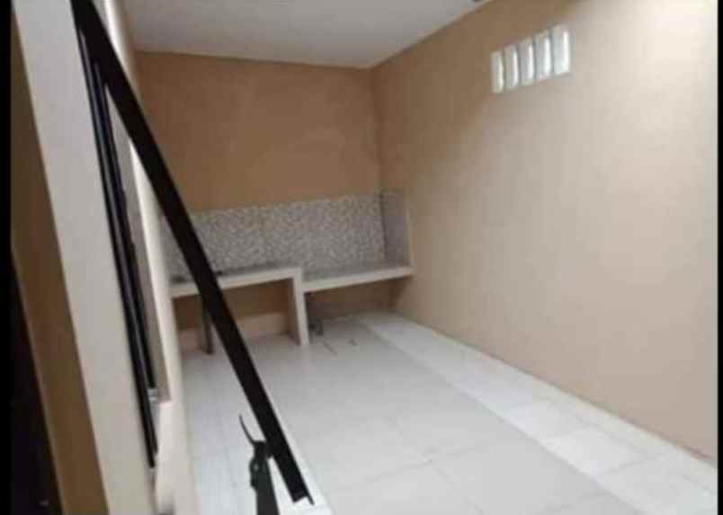 dijual rumah gedawang