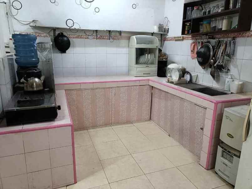 dijual rumah gembong