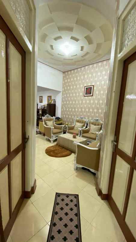 dijual rumah gembong