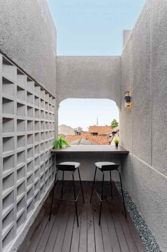 dijual rumah gg bakti jl aria putra